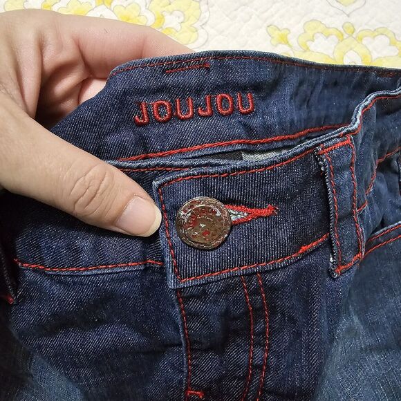 JouJou Juniors Women’s Jean Shorts Dark Wash Red Contrast Stitching Flap 9/10 - Picture 2 of 8